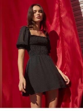 Reformation Elle Smocked Black and White Polka dot mini dress puff sleeves 6